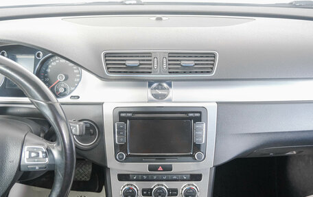 Volkswagen Passat B7, 2013 год, 999 000 рублей, 19 фотография