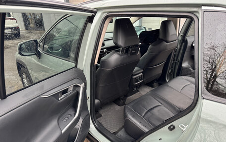 Toyota RAV4, 2020 год, 4 100 000 рублей, 9 фотография