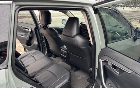 Toyota RAV4, 2020 год, 4 100 000 рублей, 10 фотография