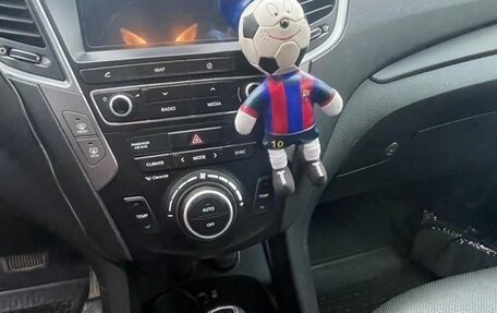 Hyundai Santa Fe III рестайлинг, 2016 год, 2 800 000 рублей, 3 фотография