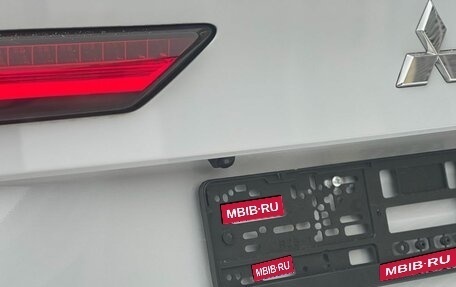 Mitsubishi Outlander, 2023 год, 3 900 000 рублей, 11 фотография