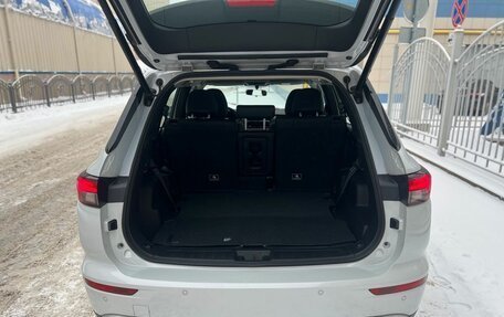 Mitsubishi Outlander, 2023 год, 3 900 000 рублей, 31 фотография