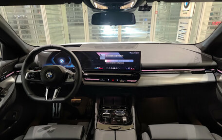 BMW 5 серия, 2023 год, 8 000 000 рублей, 17 фотография