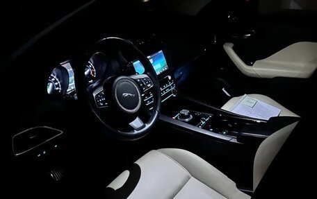 Jaguar F-Pace, 2018 год, 3 000 000 рублей, 3 фотография