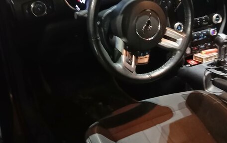 Ford Mustang VI рестайлинг, 2020 год, 2 800 000 рублей, 2 фотография