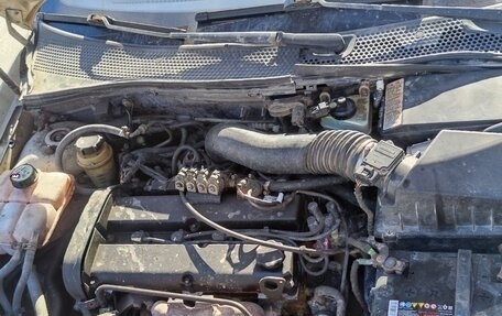 Ford Focus IV, 2001 год, 140 000 рублей, 17 фотография