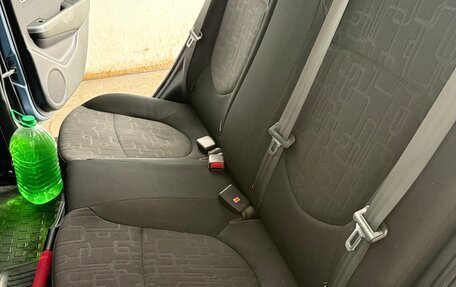 KIA Rio III рестайлинг, 2012 год, 890 000 рублей, 9 фотография