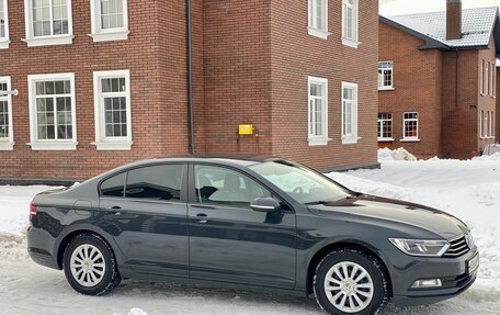 Volkswagen Passat B8 рестайлинг, 2016 год, 1 620 000 рублей, 4 фотография