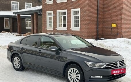 Volkswagen Passat B8 рестайлинг, 2016 год, 1 620 000 рублей, 3 фотография