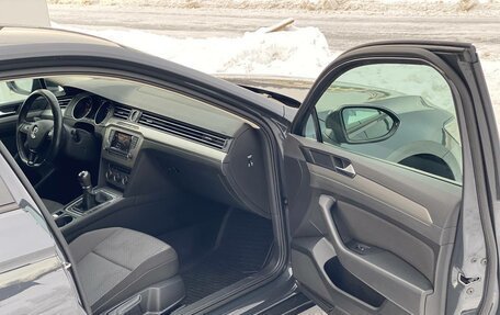 Volkswagen Passat B8 рестайлинг, 2016 год, 1 620 000 рублей, 19 фотография