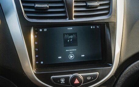 Hyundai Solaris II рестайлинг, 2016 год, 1 200 000 рублей, 20 фотография