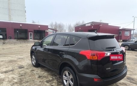 Toyota RAV4, 2015 год, 1 790 000 рублей, 4 фотография