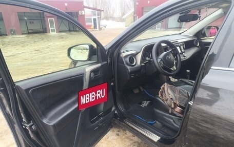 Toyota RAV4, 2015 год, 1 790 000 рублей, 9 фотография