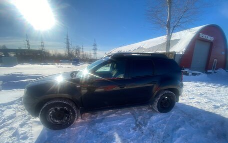 Renault Duster I рестайлинг, 2014 год, 880 000 рублей, 2 фотография