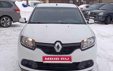 Renault Logan II, 2017 год, 777 000 рублей, 14 фотография