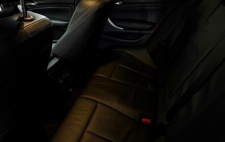 BMW 1 серия, 2018 год, 2 000 000 рублей, 21 фотография