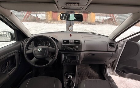 Skoda Roomster, 2011 год, 580 000 рублей, 2 фотография