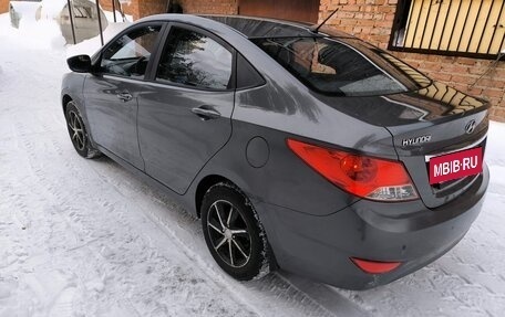 Hyundai Solaris II рестайлинг, 2012 год, 915 000 рублей, 5 фотография
