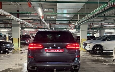 BMW X5, 2019 год, 5 600 000 рублей, 4 фотография