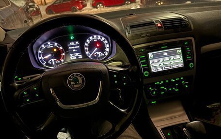 Skoda Octavia, 2011 год, 750 000 рублей, 7 фотография