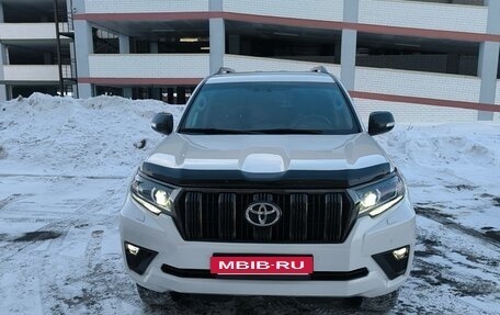 Toyota Land Cruiser Prado 150 рестайлинг 2, 2020 год, 5 100 000 рублей, 2 фотография