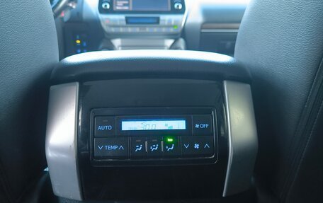 Toyota Land Cruiser Prado 150 рестайлинг 2, 2020 год, 5 100 000 рублей, 16 фотография