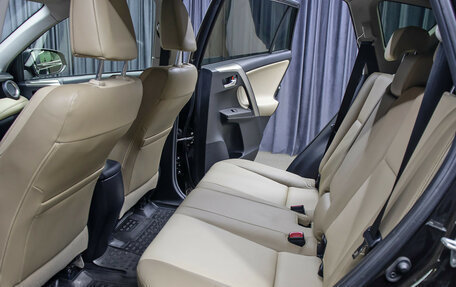 Toyota RAV4, 2014 год, 1 998 000 рублей, 5 фотография