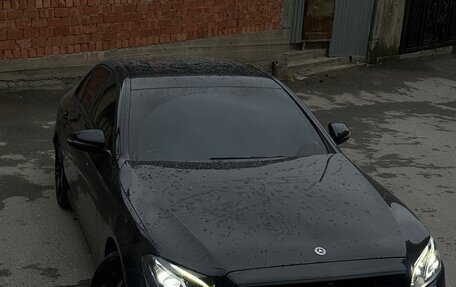 Mercedes-Benz E-Класс, 2017 год, 2 490 000 рублей, 1 фотография