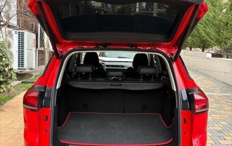 Geely Atlas, 2022 год, 1 850 000 рублей, 6 фотография