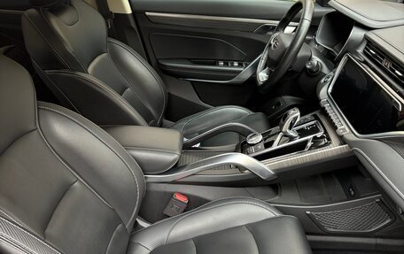 Geely Atlas, 2022 год, 1 850 000 рублей, 9 фотография