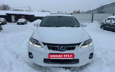 Lexus CT I рестайлинг, 2011 год, 1 035 000 рублей, 3 фотография