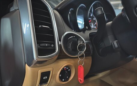 Porsche Cayenne III, 2012 год, 2 700 000 рублей, 15 фотография