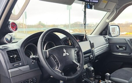 Mitsubishi Pajero IV, 2007 год, 1 600 000 рублей, 10 фотография