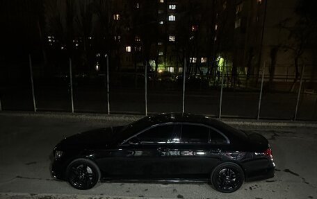 Mercedes-Benz E-Класс, 2017 год, 2 490 000 рублей, 3 фотография