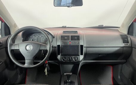 Volkswagen Polo IV рестайлинг, 2007 год, 583 000 рублей, 10 фотография