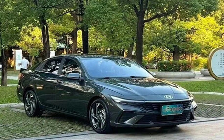 Hyundai Elantra, 2022 год, 1 300 000 рублей, 3 фотография