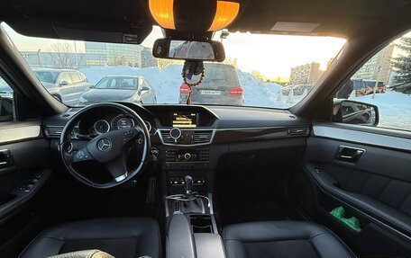 Mercedes-Benz E-Класс, 2010 год, 1 950 000 рублей, 9 фотография