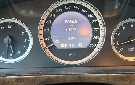 Mercedes-Benz E-Класс, 2010 год, 1 950 000 рублей, 3 фотография