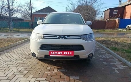 Mitsubishi Outlander III рестайлинг 3, 2013 год, 1 150 000 рублей, 1 фотография
