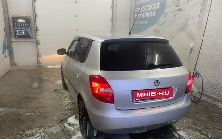 Skoda Fabia II, 2010 год, 750 000 рублей, 4 фотография