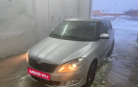 Skoda Fabia II, 2010 год, 750 000 рублей, 2 фотография