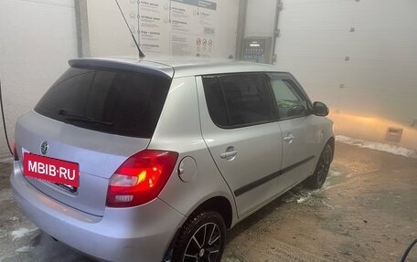 Skoda Fabia II, 2010 год, 750 000 рублей, 3 фотография