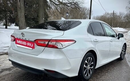 Toyota Camry, 2020 год, 2 420 000 рублей, 4 фотография