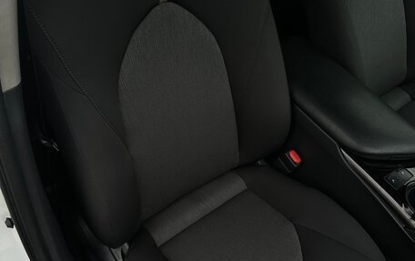 Toyota Camry, 2020 год, 2 420 000 рублей, 11 фотография