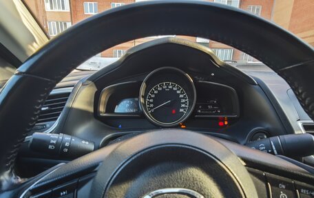 Mazda 3, 2017 год, 1 700 000 рублей, 11 фотография