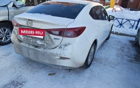 Mazda 3, 2017 год, 1 700 000 рублей, 18 фотография