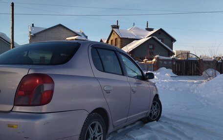 Toyota Platz, 2001 год, 415 000 рублей, 10 фотография