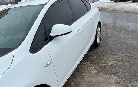 Opel Astra J, 2012 год, 850 000 рублей, 3 фотография