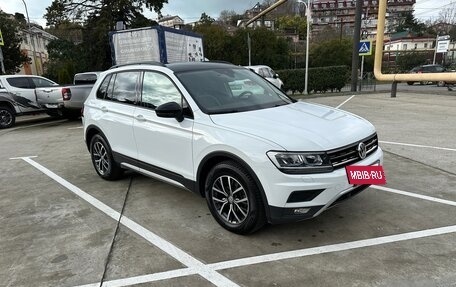 Volkswagen Tiguan II, 2019 год, 3 100 000 рублей, 3 фотография