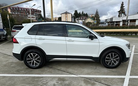 Volkswagen Tiguan II, 2019 год, 3 100 000 рублей, 4 фотография